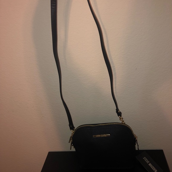 Steve Madden Black Bmarilyn Crossbody Purse NWT - Picture 6 of 8